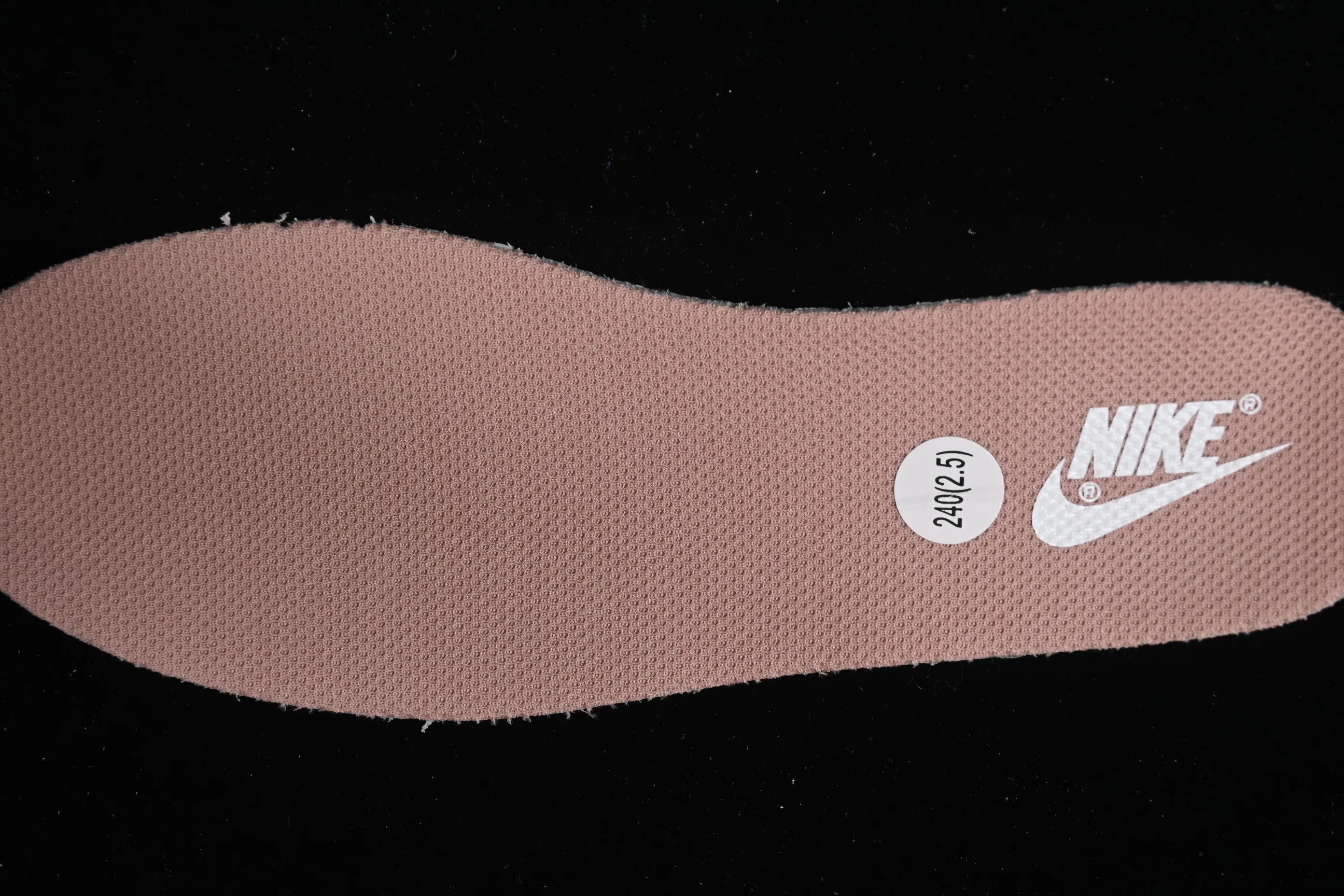 All Categories Nk SB Dunk Series Nk SB Dunk Low Low-top sneakers Nk Dunk Low Christmas gift Strawberry cake SB strappy low-top casual sneakers DD1503-118